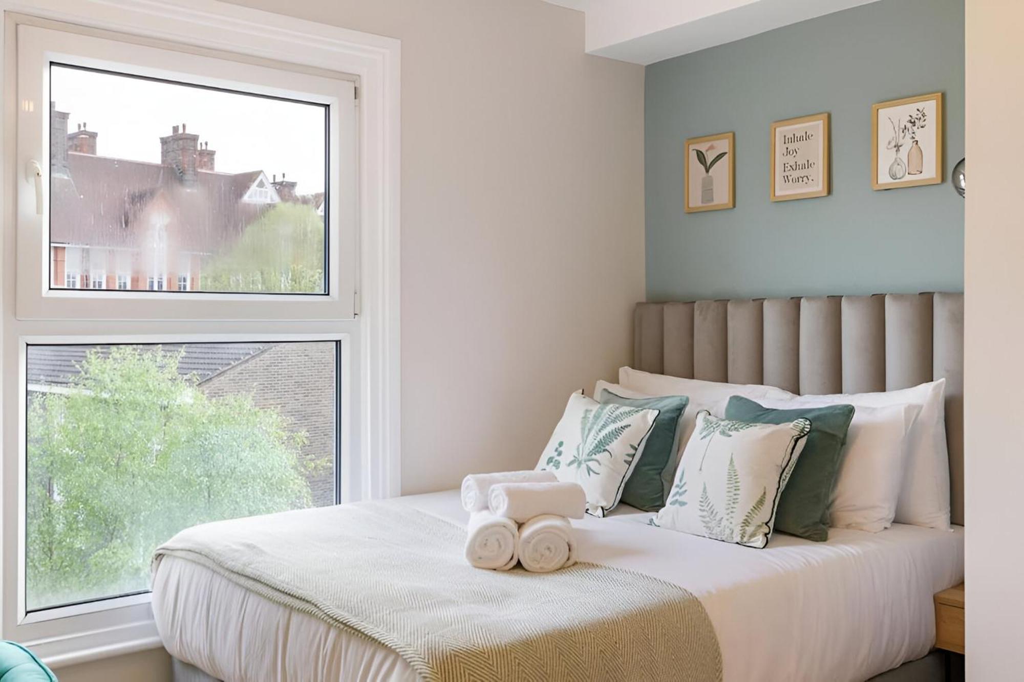 Serene Getaway With Calming Ambiance * Londra