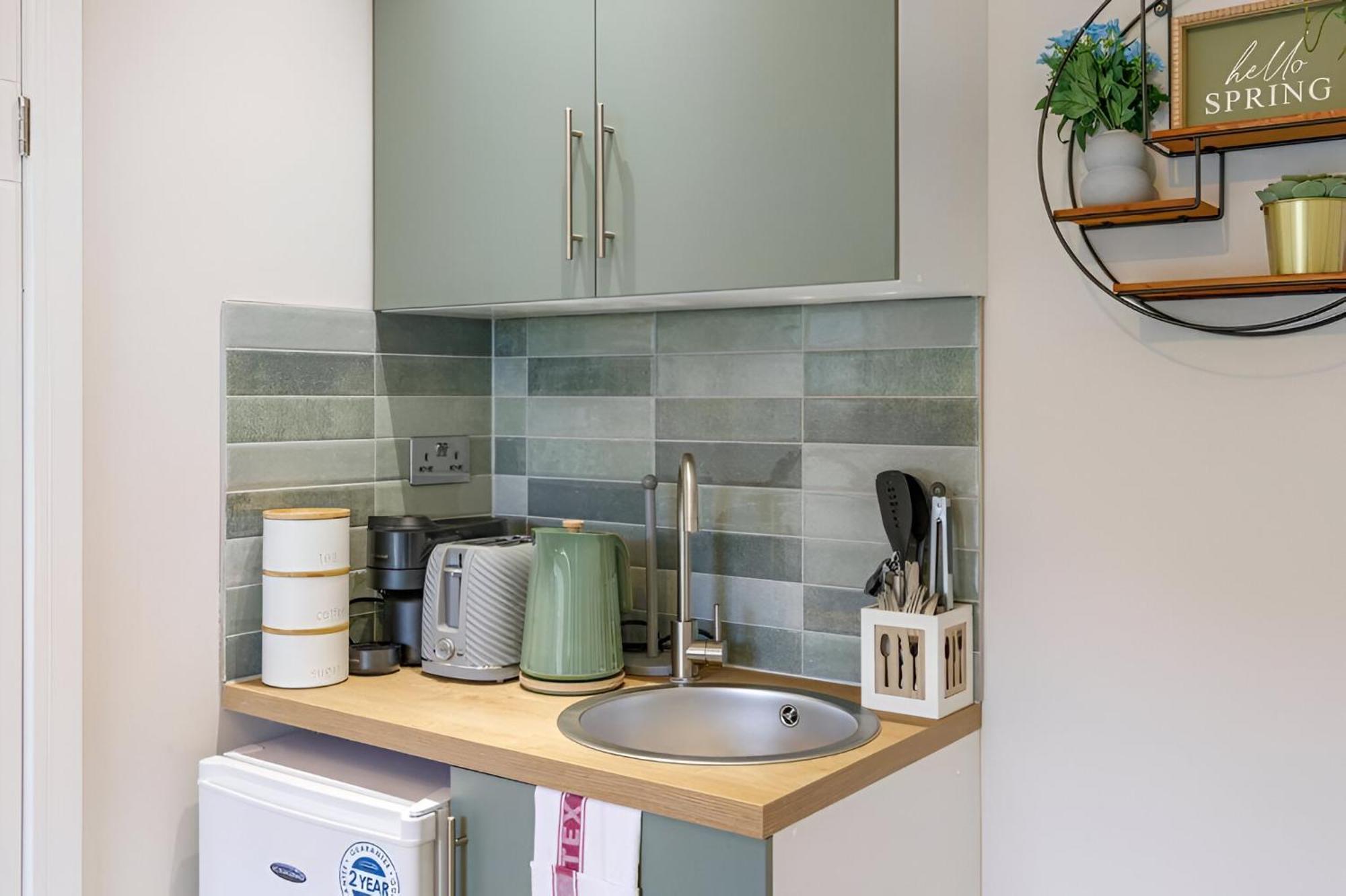 Serene Getaway With Calming Ambiance * Londra