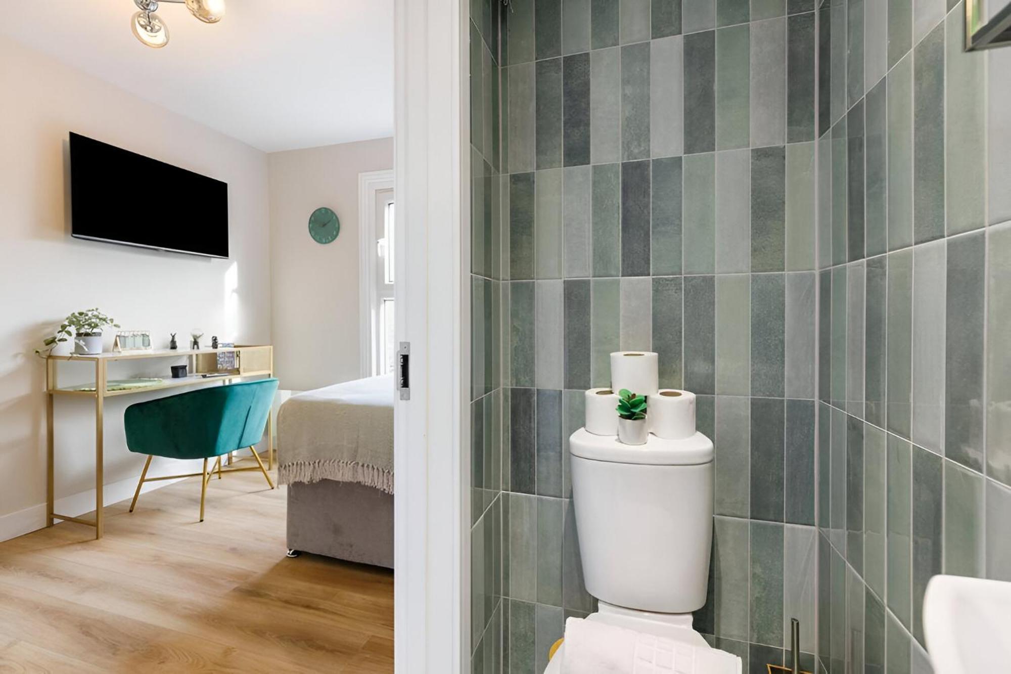 Serene Getaway With Calming Ambiance Londra