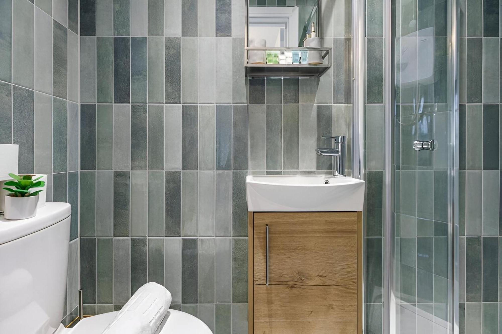Serene Getaway With Calming Ambiance Apartament Londra